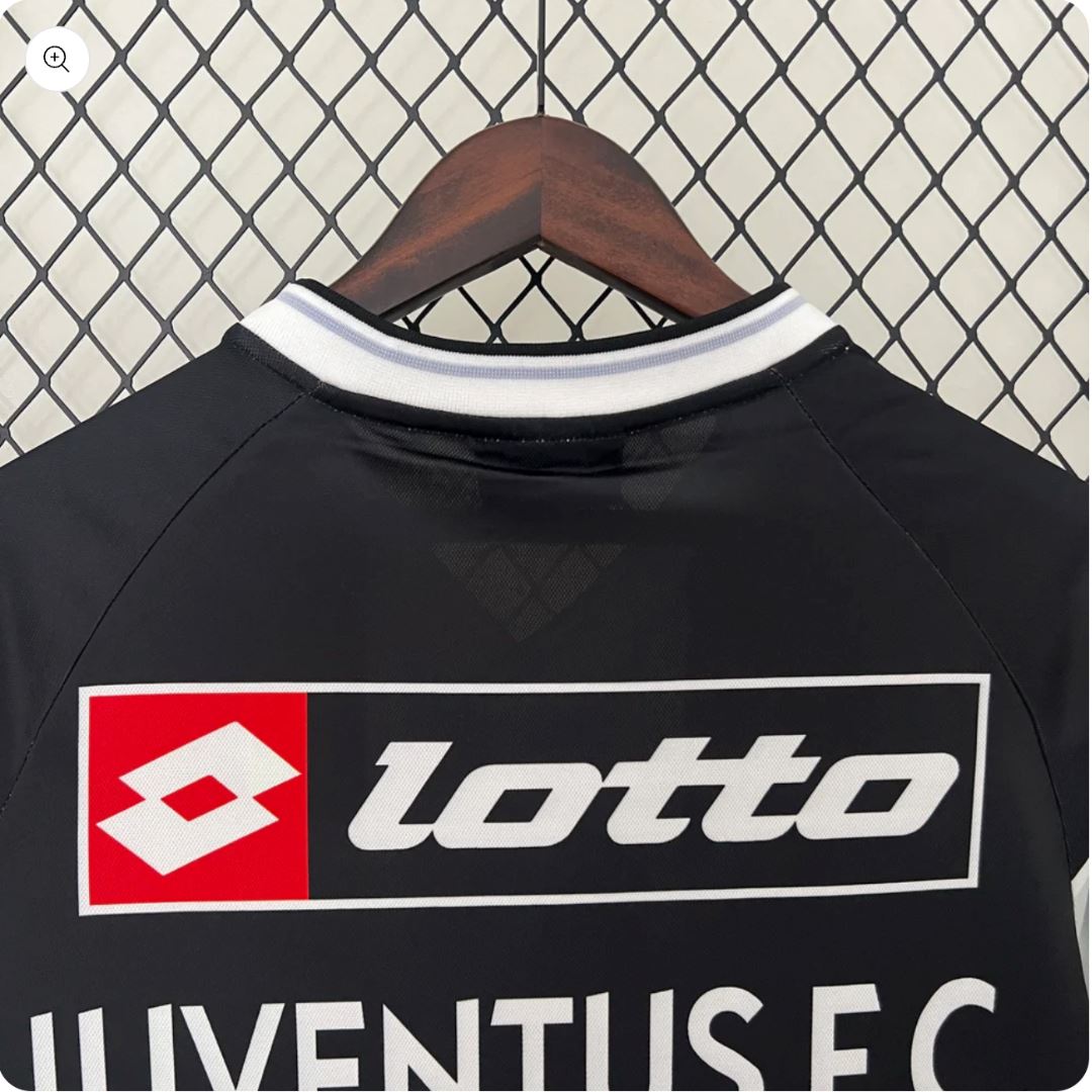 2000/01 Juventus Training Jersey
