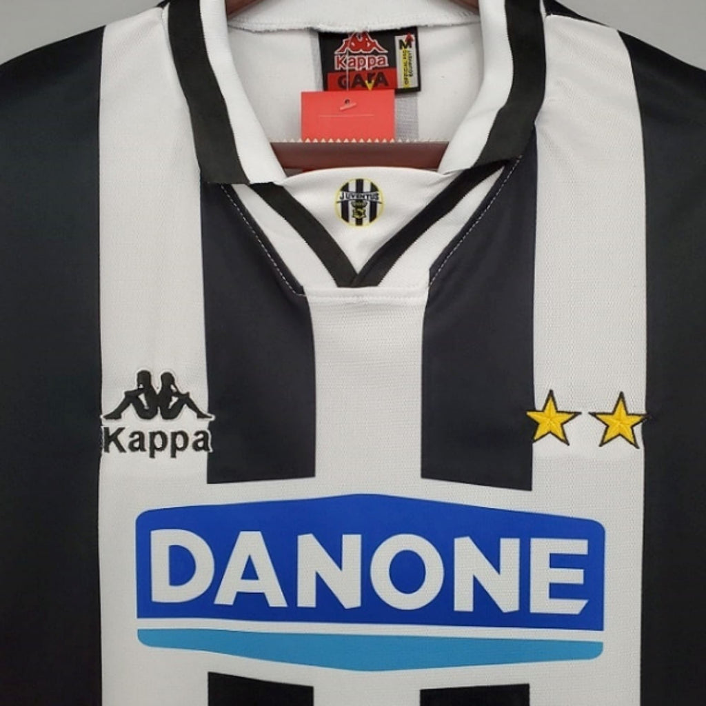 1994/95 Juventus Home Jersey