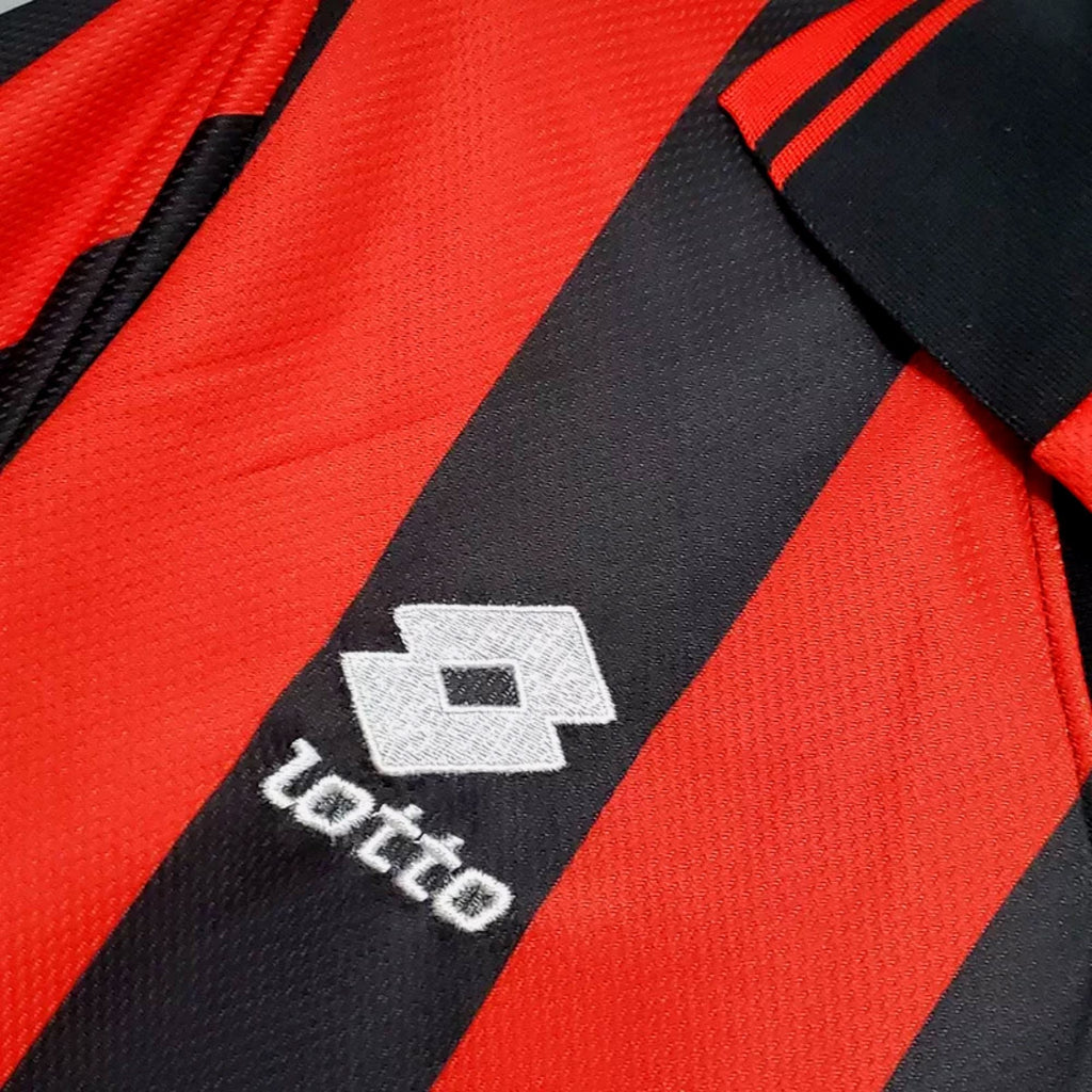 1996/97 AC Milan Home Jersey - Baggio 18