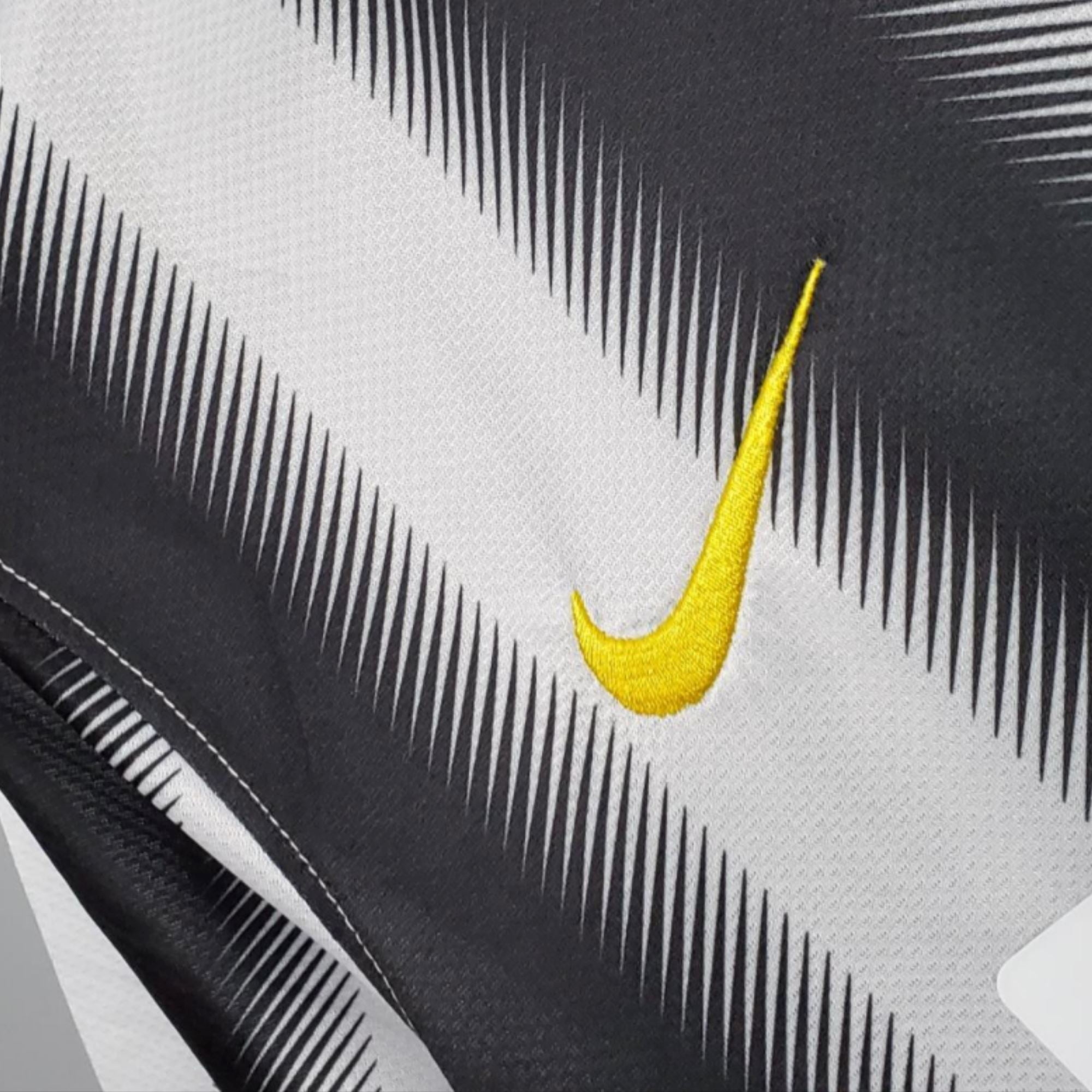 2011/12 Juventus Home Jersey