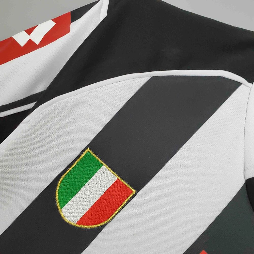 2002/03 Juventus Home Jersey